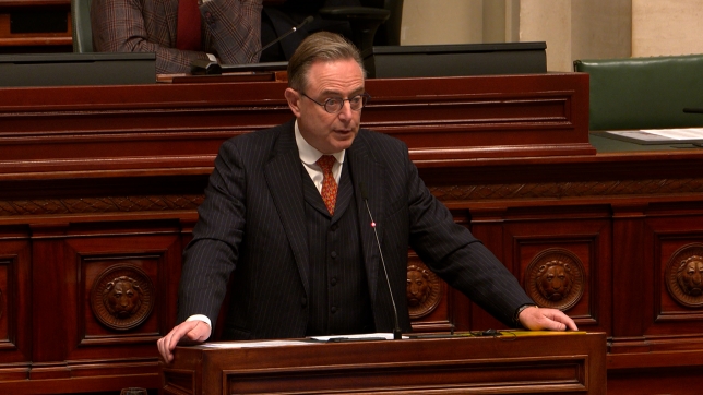 LIVE La Chambre des Representants 10.00 - 13.00.10_20_06_17.Still002.jpg