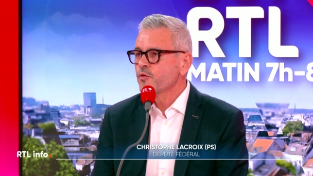 Invité de 7H50 sur bel RTL, Christophe Lacroix a critiqué la lettre envoyée par Theo Francken aux jeunes de 17 ans les invitant à s'engager dans un service militaire volontaire.