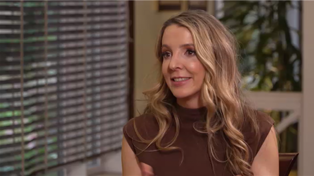 À l’occasion de la Fashion Week de Luxembourg, Tessy Antony de Nassau a reçu Place Royale dans les coulisses de son défilé. L’ancienne princesse y évoque sans détour son parcours, de la royauté à l’entrepreneuriat, sa vie de famille recomposée et son lien intact avec le Luxembourg.