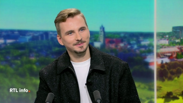 Le jeune illusionniste belge de 28 ans revient avec son nouveau spectacle intitulé Univers.