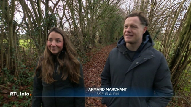 Malgré une grave blessure au genou, le Liégeois Armand Marchant a décroché une deuxième place à la coupe du monde de ski alpin. Un exploit pour un skieur belge qui rêve déjà de podium aux prochainx Jeux Olympiques d'hiver en février prochain.