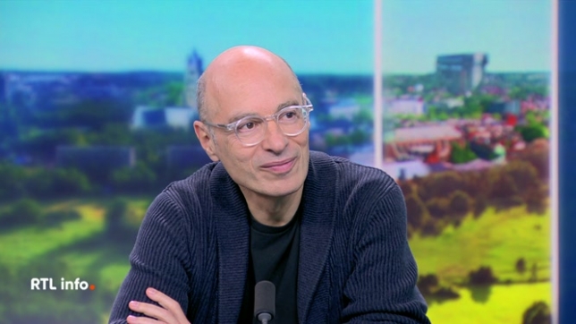 On retrouve en plateau l'écrivain français Bernard Werber pour présenter son nouveau roman La voix de l'arbre.