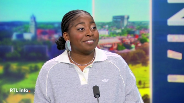 On retrouve en plateau l'humoriste Sarah Lélé qui nous parle de son spectacle La Mauvaise Éducation.