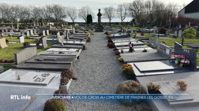 135 croix en laiton ont été volées dans la nuit de dimanche à lundi. Le bourgmestre a lancé un appel à témoins pour tenter de retrouver les objets dérobés.