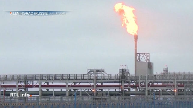 Le parlement européen et la Commission européenne sont parvenus à un accord pour supprimer progressivement les importations de gaz russe d'ici l'automne 2027.