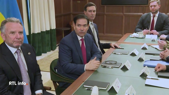 Négociateurs ukrainiens et étasuniens se retrouvent samedi en Floride pour leur troisième jour de discussions sur le plan de Washington visant à mettre fin à la guerre.