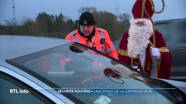 Ce samedi, la zone de police boraine a choisi un messager bienveillant pour transmettre un message important : celui qui conduit ne boit pas. Saint-Nicolas, en uniforme de policier, a lancé la campagne BOB hivernale, alliant ainsi tradition et prévention sur les routes.