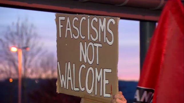 WEB - ENSQUETE.00_00_08_12.Still001.jpg