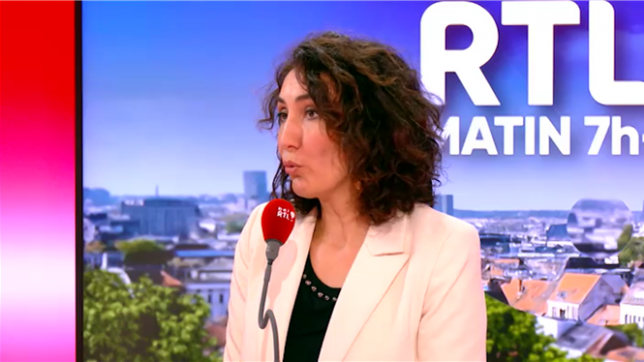 La cheffe de file des députés PS au Parlement wallon Christie Morreale explique que le gouvernement ne met pas à disposition à temps les documents légaux.