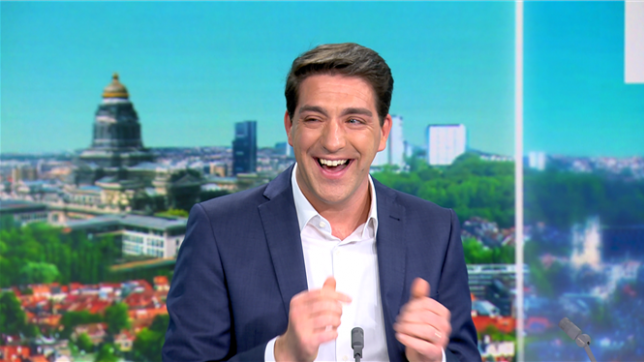 L’humoriste a semé la pagaille sur le plateau du RTL info 13 heures. Face à une interview entièrement construite autour du thème de la fatigue, Hakim Jemili révèle qu’il a choisi ce titre… un peu au hasard.