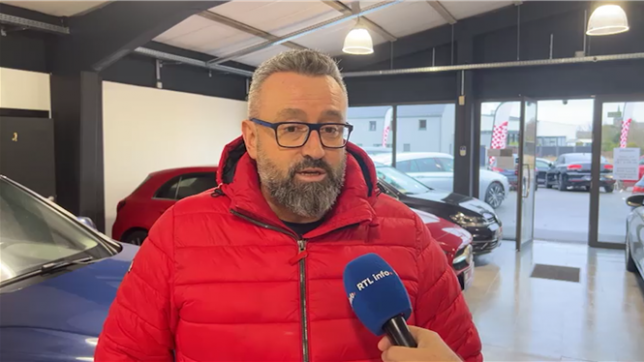 Plus d'un millier de garages wallons vont mener des grèves contre des tarifs jugés abusifs de la plateforme Autoscout24.
En cause, une nouvelle augmentation de 20% pout toute nouvelle annonce postée par les revendeurs.