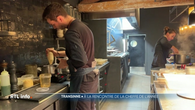 Elle vient de Paris et gère deux restaurants en province de Luxembourg.Pluriel à Transinne, et Cultures à Redu. Une histoire de cuisine qui est surtout une histoire d'amour.