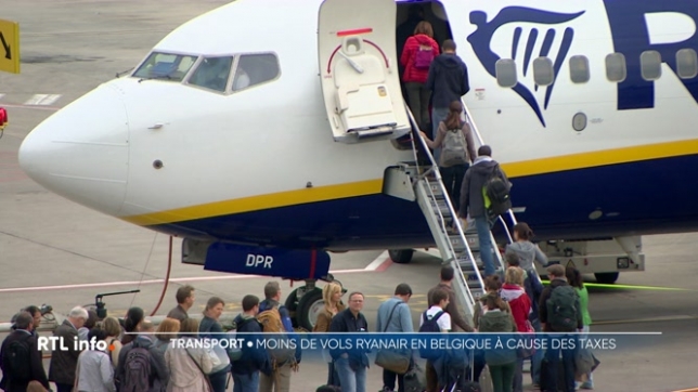 La compagnie low cause menace de supprimer un million de sièges en Belgique fin 2026. On ignore si cela aura des répercussions sur l'emploi, mais les syndicats ne se laissent pas impressionner. Ils ont l'habitude, disent-ils, de la pression exercée par le patron de Ryanair.