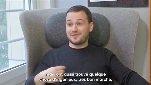 En Ukraine, les petits drones FPV bon marché redéfinissent la guerre moderne, rendant chars et avions obsolètes. Invisibles, précis et létaux, ils imposent de nouvelles tactiques et menacent désormais aussi l’Europe bien au-delà du champ de bataille.