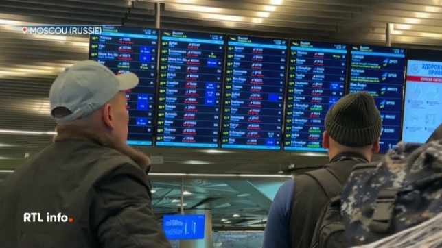 L'Ukraine a mené l'une de ses attaques les plus massives depuis le début de la guerre. Parmi les 287 drones interceptés, 32 se dirigeaient vers Moscou, selon le ministère russe de la Défense. Le trafic aérien aérien a été perturbé, et des dizaines de vols annulés, reportés ou redirigés ailleurs.