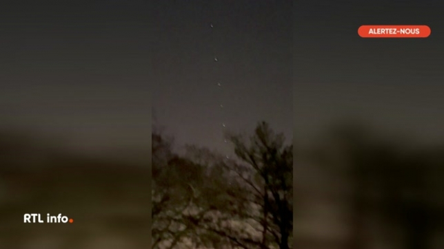 Vous avez été très nombreux à contacter RTL Info via le bouton orange Alertez-nous pour signaler la présence de points lumineux mobiles dans le ciel de Bruxelles, Wavre, Gembloux ou encore Beauvechain. Il s'agissait en fait d'une galaxie de satellites du réseau Starlink, et non de drones.
