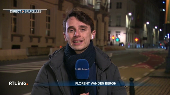 Le gouvernement fédéral a finalisé son accord budgétaire la nuit dernière en conseil des ministres restreint. Plusieurs précisions ont été apportées concernant plusieurs mesures, comme le plafonnement de l'indexation salariale et la hausse de la TVA de 6 à 12% dans certains secteurs. Explications.