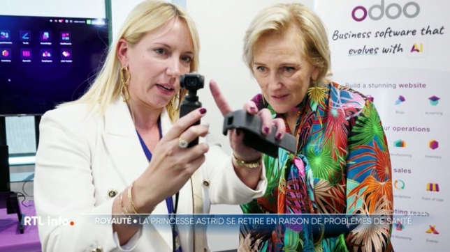 La princesse Astrid n'emmènera plus de missions économiques en raison de problèmes de santé. Le roi Philippe a accédé à la demande de sa soeur qui sera remplacée par la reine Mathilde. La princesse Astrid a présidé 24 missions économiques depuis l'accession du trône du roi Philippe.