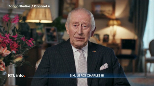 Près de deux ans après l'annonce de son cancer, le roi Charles III a partagé de bonnes nouvelles concernant son état de santé. Son traitement sera allégé dès janvier 2026. Dans une allocution télévisée, le souverain a rappelé l'importance du dépistage.