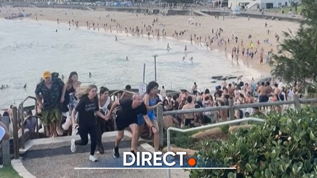 La plage de Bondi évacuée par la foule.