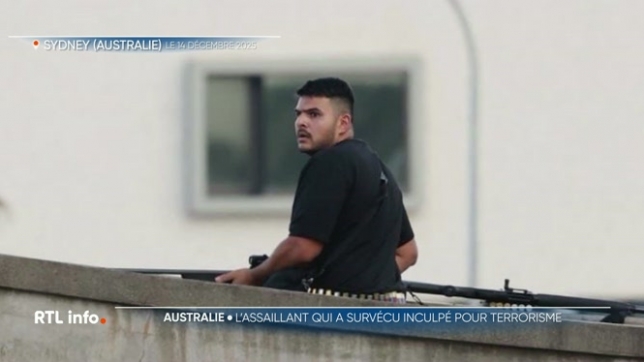 Le terroriste, survivant de l'intervention policière lors de l'attentat perpétré à Sydney, est sorti du coma. Il a été officiellement inculpé pour terrorisme et pour 15 meurtres.
