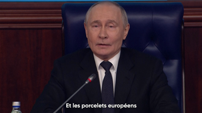 Le président russe Vladimir Poutine affirme que les dirigeants européens, qu'il décrit comme des porcelets, se sont associés à l'ancienne administration américaine pour détruire la Russie, ajoutant que les Etats-Unis ont délibérément conduit l'Ukraine à un conflit armé.
