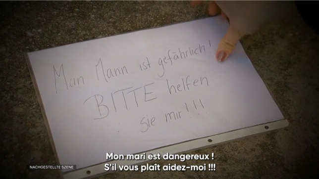À Essen, dans l’ouest de l’Allemagne, une femme qui était séquestrée par son mari dans leur appartement est parvenue à jeter un mot par la fenêtre. Des voisins l’ont découvert et ont appelé la police… qui s’est retrouvée face à une affaire de meurtre.