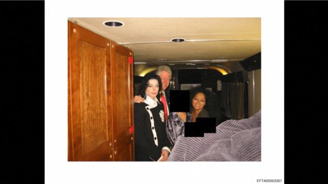 Le gouvernement américain a commencé vendredi à rendre publics des centaines de milliers de documents liés à l’affaire Epstein.