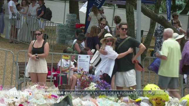Une semaine après la tragédie, l'Australie se recueille et rend hommage aux 15 victimes de la fusillade antisémite sur la plage de Bondi à Sydney. Cette attaque terroriste pousse les autorités à revoir la sécurité du pays.
