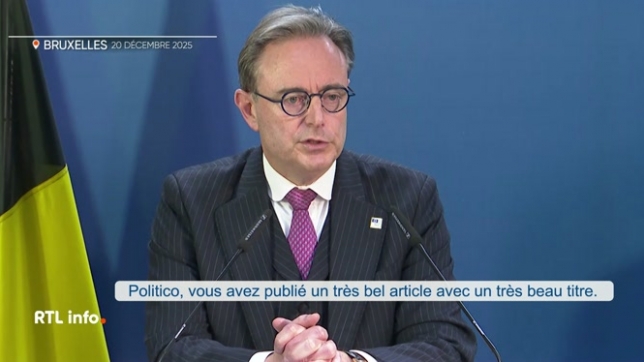 Dans l'actualité politique à ne surtout pas manquer cette semaine, on retrouve Bart De Wever en superstar, Didier Reynders qui a fait une discrète sortie publique, et un retournement de veste qui fait parler à Bruxelles.