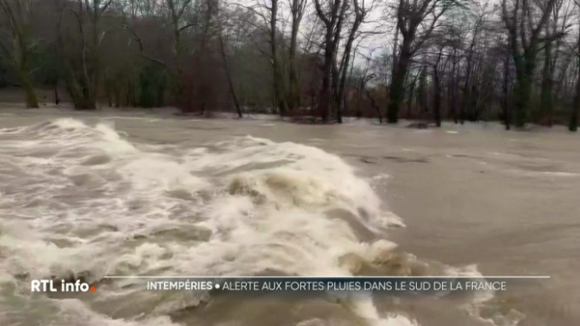 Du Tarn au Var, six départements du Sud du pays sont placés en vigilance orange par Météo-France pour crues ou pluie-inondation. L'Aveyron et le Tarn sont également en vigilance orange pour neige-verglas.
