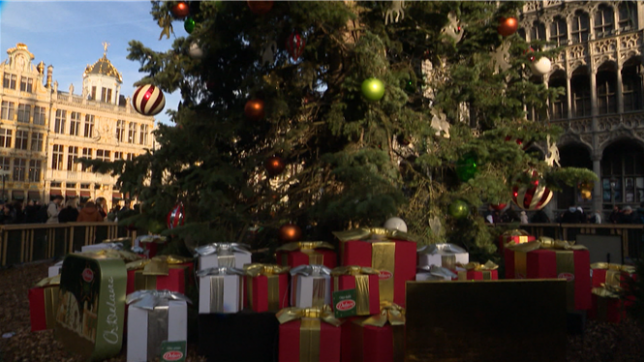 Dans le cadre du Grand Baromètre RTL info - IPSOS - Le Soir, on a posé la question suivante aux Belges : « Allez-vous dépenser plus, autant ou moins que l'année dernière pour vos cadeaux de Noël et du Nouvel An ? » La moitié d'entre eux disent dépenser le même montant qu'en 2024, tandis que 35% dépenseront moins.