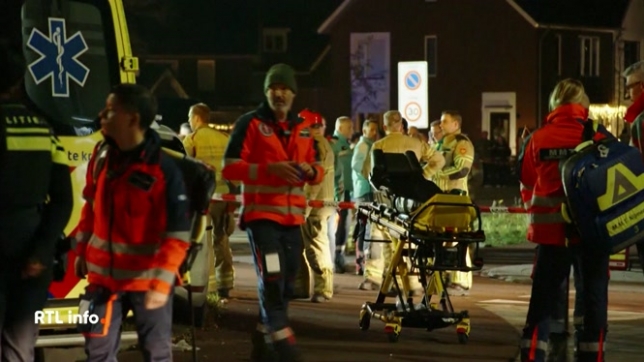 Il a succombé à ses blessures à l'hôpital. Les autorités n'ont pas donné davantage d'informations sur son identité. Cinq autres personnes sont toujours hospitalisées, dont deux dans un état grave. La thèse de l'accident a été confirmée.