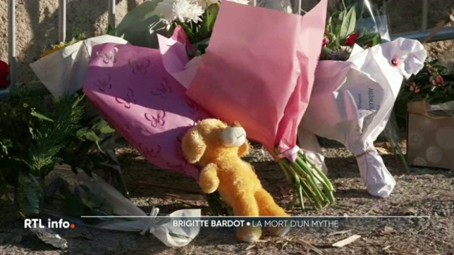 À Saint-Tropez comme à Paris, anonymes et admirateurs saluent une icône qui a marqué des générations. Du monde du cinéma aux responsables politiques, les hommages se multiplient pour celle qui incarnait la liberté et l'audace.