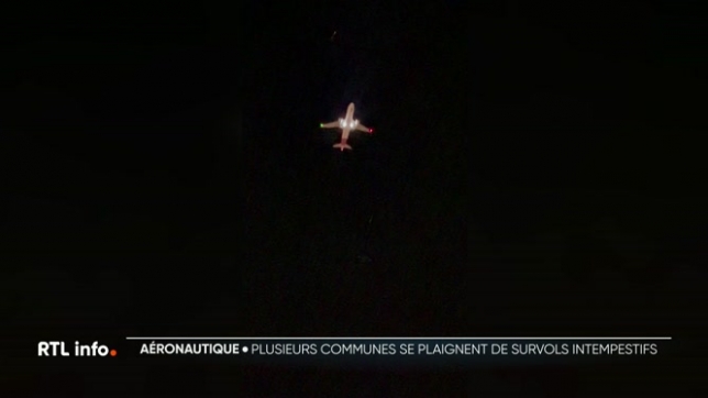Trois bourgmestres dénoncent la hausse des vols au-dessus de leur commune : à Molenbeek, Koekelberg et Schaerbeek. La faute à une piste d'aterrissage au nord de Bruxelles très utilisée. Ce devait être une mesure temporaire suite à des travaux à Brussels Airport.