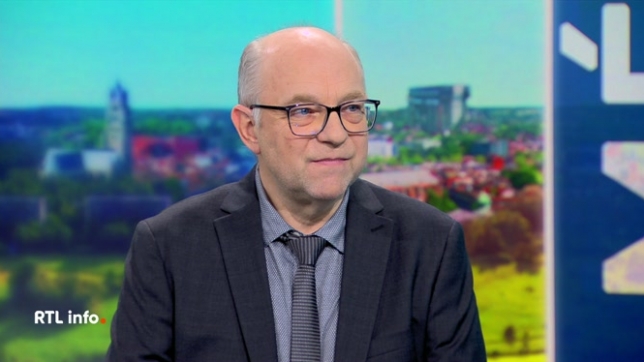 Le rédacteur en chef du Soir Mag est invité sur le plateau du RTL Info 13h pour dévoiler quelles sont les personnalités préférées des Belges en 2025.