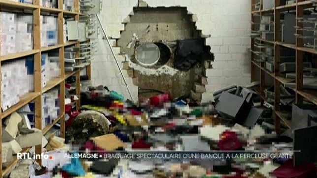 Des voleurs sont parvenus à pénétrer dans la salle des coffres d'une banque en creusant un trou à l'aide d'une perceuse géante. Ils ont ensuite pris la fuite avec un butin de 30 millions d'euros.