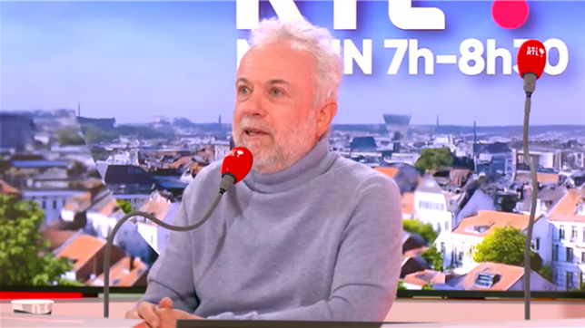 Frédéric Lenoir était l'invité de Thomas Debergeyck à 7h50 sur bel RTL. Philosophe et sociologue, il est aussi l'auteur du livre Les cinq piliers de la sagesse, ouvrage qui détaille les qualités permettant d'atteindre le bonheur.