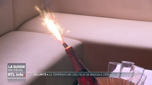 Lorsque le feu s'est déclaré au sous-sol du bar Le Constellation, tout s'est très rapidement embrasé. Une explication est avancée, celle de bougies festives ou feux de Bengale placés sur des bouteilles de Champagne et qui auraient mis le feu au plafond.