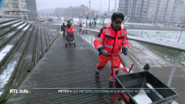 Le froid se fait ressentir pour toutes les priofessions en extérieur, comme les maraîchers. Témpératures négatives est égal à moins de client et aussi au système D pour pouvoir tenir le coup.