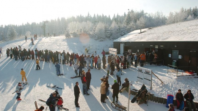 À La Baraque, tout est prêt pour accueillir les skieurs.