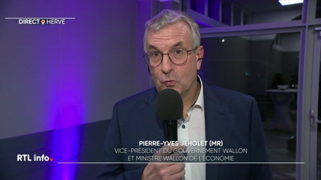 En direct de Herve, où le ministre wallon de l'économie assiste aux voeux de la Ville, Pierre-Yves Jeholet dénonce les messages d'alerte aux intempéries qui ont fait paniquer certains. Il estime qu'on exagère le risque.