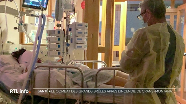 La jeune fille travaillait comme photographe lors du réveillon de Nouvel an organisé au bar Le Constellation. Son père, à ses côtés au CHU de Liège, donne de ses nouvelles et revient sur la nuit où le destin de sa fille a basculé. Témoignage.