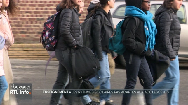 On reproche souvent aux adolescents d'être nonchalants, voire à moitié endormis. Pourtant, selon les experts, cette fatigue s'expliquerait en grande partie par les horaires scolaires. Mais pourquoi ? En quoi l'organisation des journées scolaires est-elle inadaptée à leurs besoins biologiques ?