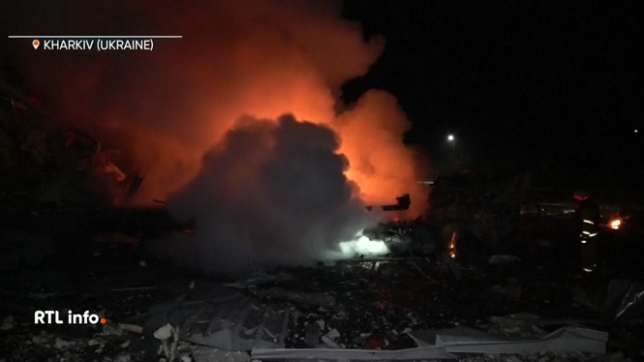 Ces frappes ont entraîné de nouvelles coupures de courant dans un pays déjà confronté à un hiver glacial. Kiev accuse par ailleurs Moscou de cibler délibérément ses infrastructures énergétiques afin de priver les Ukrainiens d'électricité, d'eau et de chauffage.