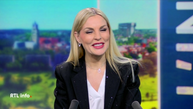 On retrouve en plateau la médium Anne Tuffigo pour présenter son livre Ce que révèlent vos prénoms et sa conférence Les signes de l'au-delà.