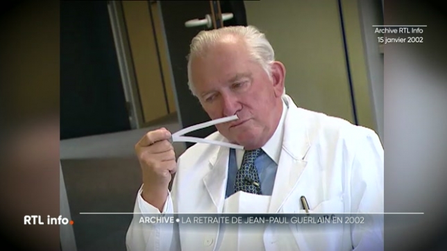 Notre archive du jour nous emmène en 2002, quand Jean-Paul Guerlain, figure de la parfumerie française, décidait de prendre sa retraite. Il a aujourd'hui 89 ans.