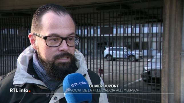 20 ans après la disparition d'Alicia, la justice refuse d'utiliser l'intelligence artificielle pour relancer l'enquête. Or, de nouveaux éléments troublants émergent autour du principal suspect, le dernier à avoir vu Alicia.