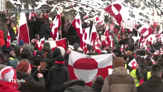 A Copenhague et à Nuuk, des milliers de personnes ont dénoncé la volonté de Donald Trump de s'emparer du Groenland. Les organisateurs réclament le respect de la démocratie et de l'autodétermination.
