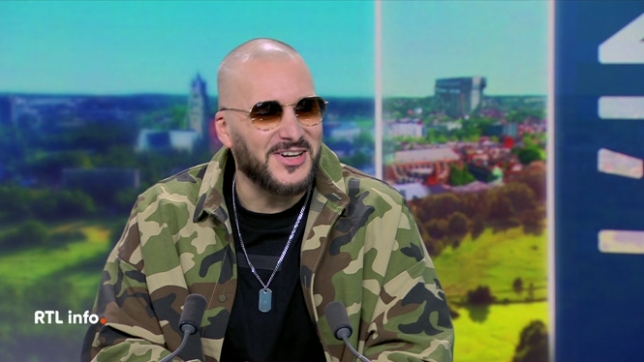 Invité du RTLinfo 13h, l'auteur et chanteur belge Ben'Do présente son nouveau titre intitulé La même et évoque son ton décalé, sa présence sur les réseaux sociaux, ses concerts.